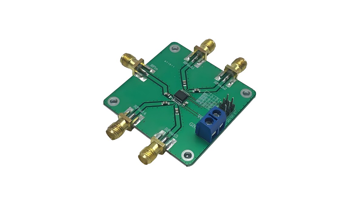 UAV RF communication board with multiple SMA connectors